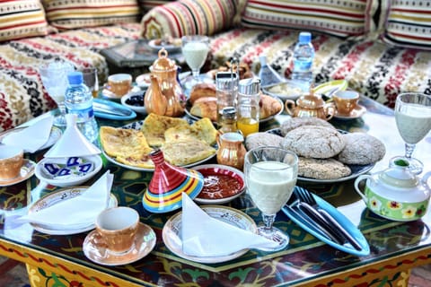 Food and drinks, Food, Breakfast, Continental breakfast, Drinks