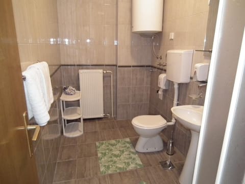 Naša Tvrđava Guest Accommodation Bed and Breakfast in Novi Sad