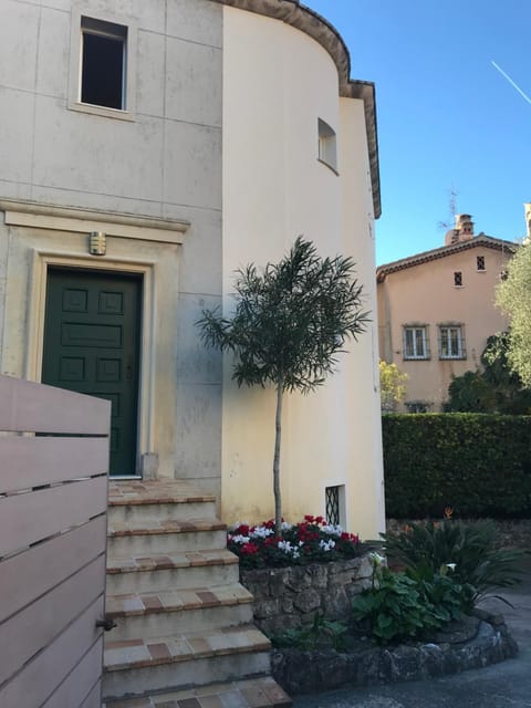 "L'olivadou" ST JEAN CAP FERRAT Apartment in Saint-Jean-Cap-Ferrat