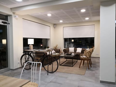Lounge or bar