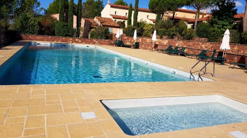 Spring, Day, Summer, On site, Swimming pool, Swimming pool