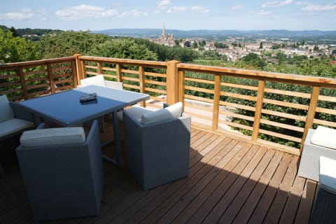 Patio, Day, Natural landscape, View (from property/room), Balcony/Terrace, Seating area, Mountain view, Area and facilities, Internal: Not applicable to any particular room