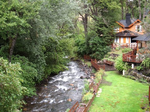 BBQ facilities, Garden, Balcony/Terrace, Banquet/Function facilities, Beach, Garden view, Mountain view, River view