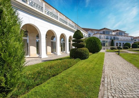 Property building, Garden