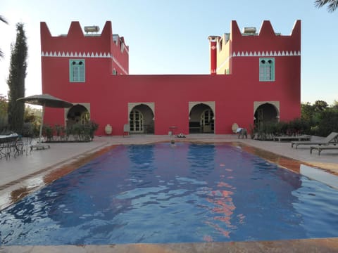 Property building, Pool view, Swimming pool, sunbed