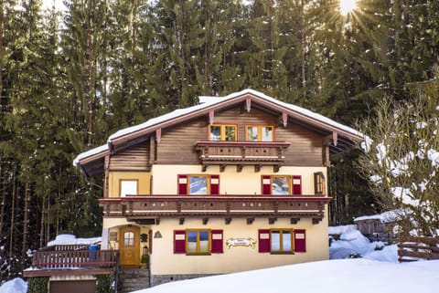 Property building, Winter