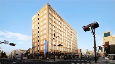 Property building, Day