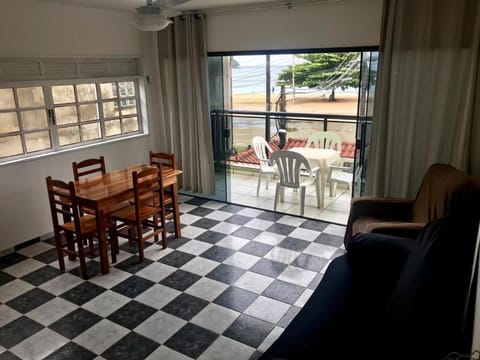 Excelente apto 2 quartos de frente para o mar em Garatucaia Apartment in Angra dos Reis