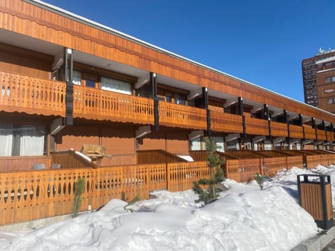 Appartement sud au pied des pistes, 3 pièces avec wifi - FR-1-455-57 Apartment in Mâcot-la-Plagne