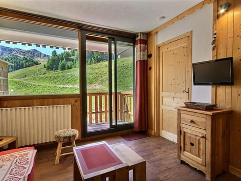 Appartement rénové 2 pièces, 5 pers, proche pistes et commerces - FR-1-455-71 Apartment in Mâcot-la-Plagne