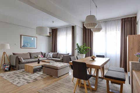 Living room, Seating area, Dining area