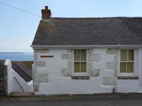 Rosa Cottage House in Porthleven