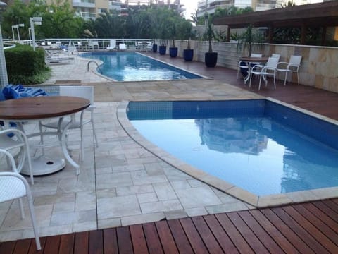 Beach, Swimming pool