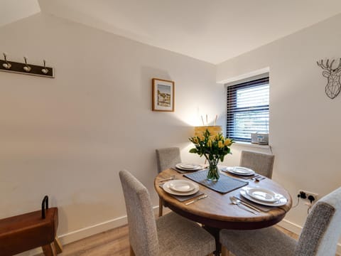 2 Ysgoldy House in Wales