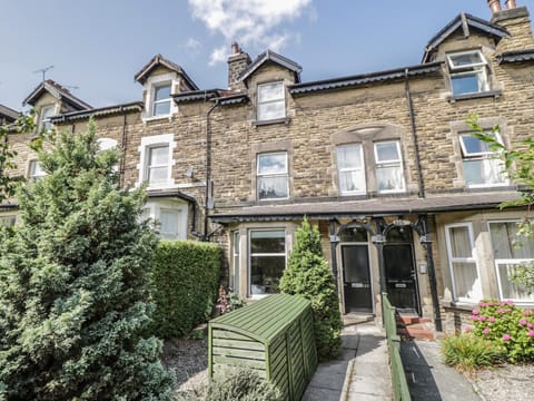 The Garden Flat Apartment in Harrogate