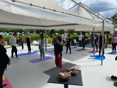 Fitness centre/facilities, Text overlay