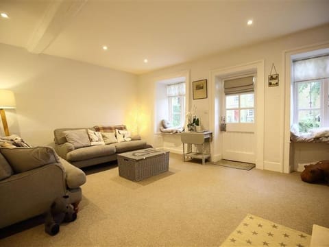 Hare House House in Chipping Norton