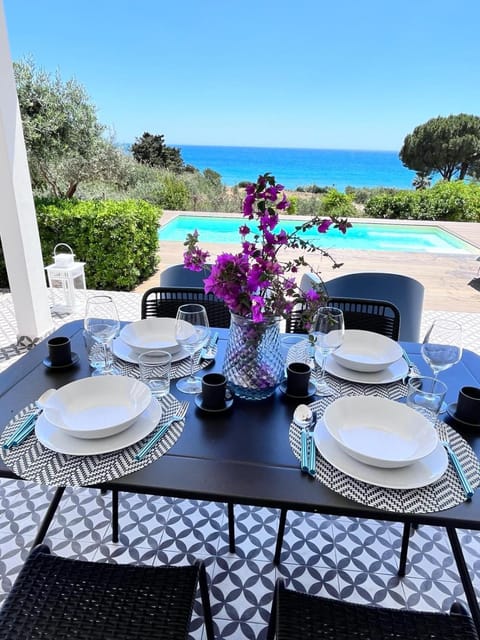 Patio, Natural landscape, Balcony/Terrace, Seating area, Dining area, Pool view, Sea view, Swimming pool, sunbed