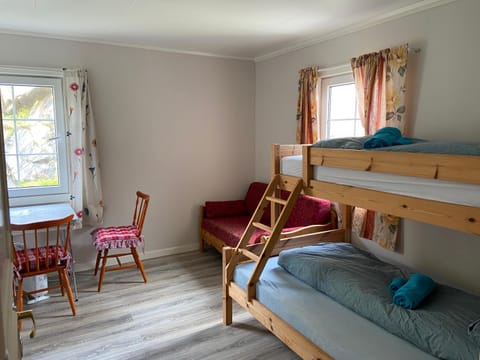 Living room, bunk bed