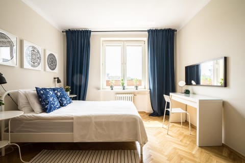 Bed, Photo of the whole room