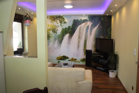 TV and multimedia, Living room, Photo of the whole room, Seating area