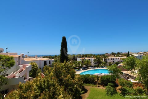 Property building, Off site, Day, On site, Pool view, Pool view, Swimming pool, Swimming pool, Swimming pool