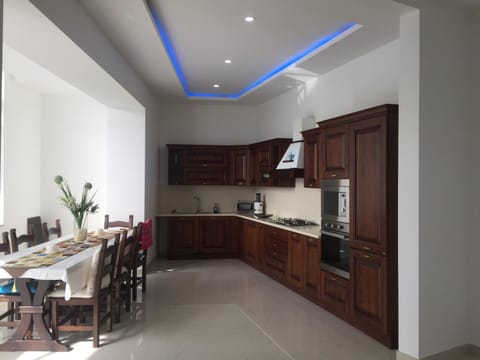 Kitchen or kitchenette, Decorative detail