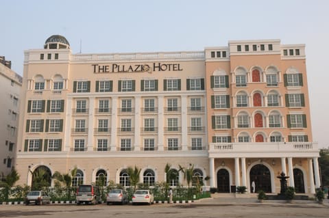 Facade/entrance, Facade/entrance