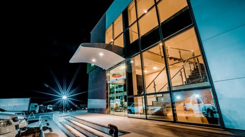 Property building, Facade/entrance, Night