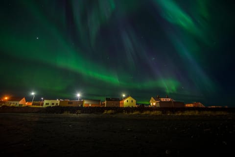 Property building, Night, Neighbourhood, Natural landscape, Other, City view, River view, Street view