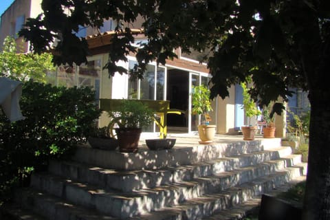 l'Orée du Bois Bed and Breakfast in Saint-Maximin-la-Sainte-Baume