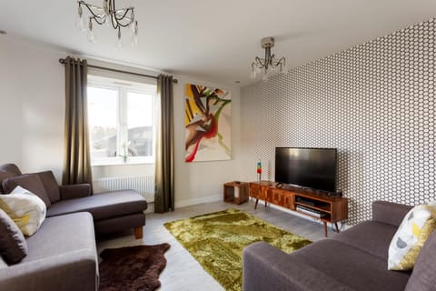 Heath Reach - Just a short distance to Tower Park House in Poole