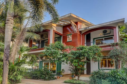 Property building, Garden, Garden view