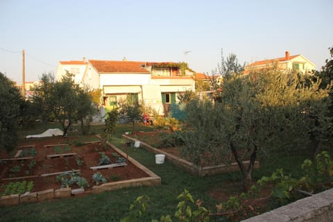 Property building, Garden
