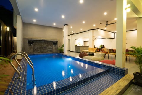 Patio, Restaurant/places to eat, Garden, Lobby or reception, Swimming pool