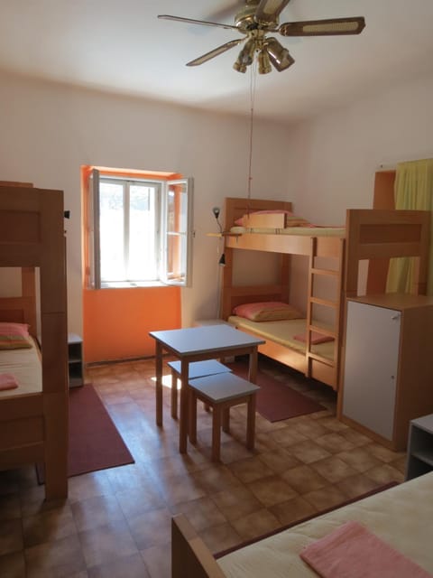Bed, Bedroom, bunk bed