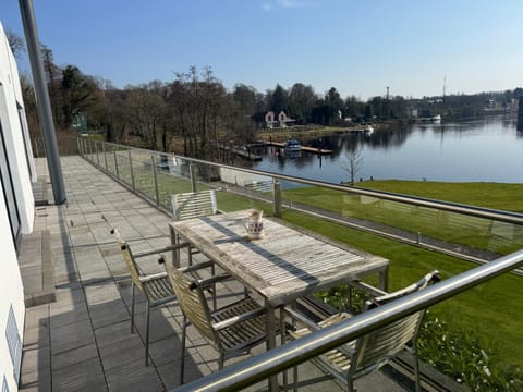 Patio, Balcony/Terrace, Lake view