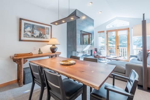 Snowstar Condo 23 House in Ketchum