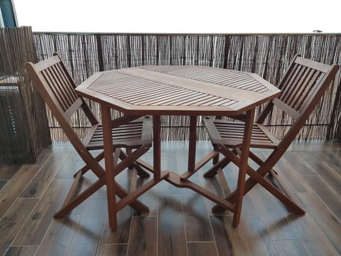 Balcony/Terrace, Dining area