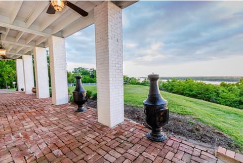 Weymouth Hall Bed and Breakfast in Natchez