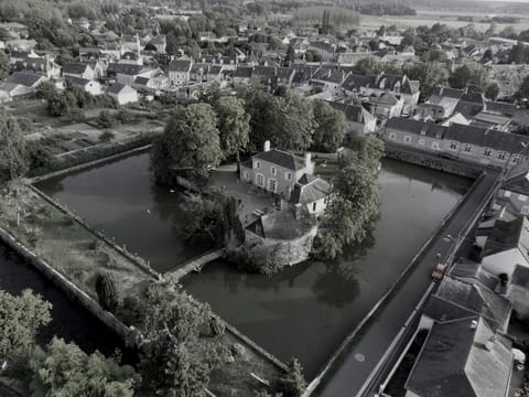 Les Douves Bed and Breakfast in Centre-Val de Loire
