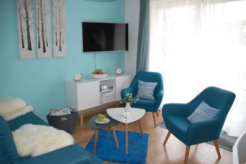 Living room, Photo of the whole room