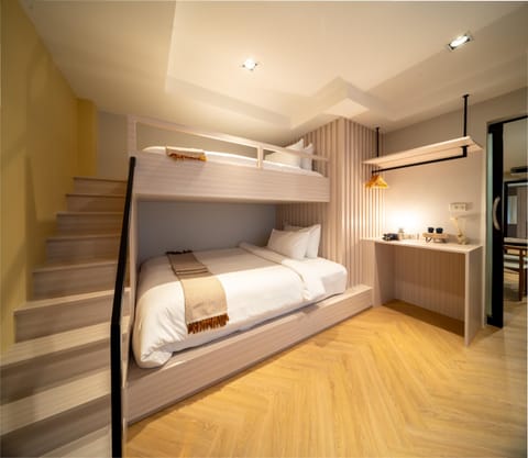 bunk bed