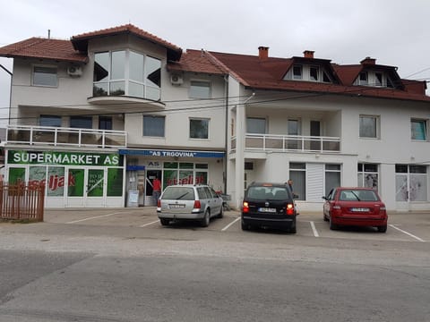 Property building, Day, Parking