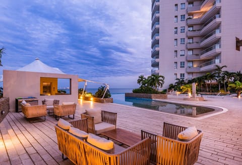 Pool view, Swimming pool, Swimming pool