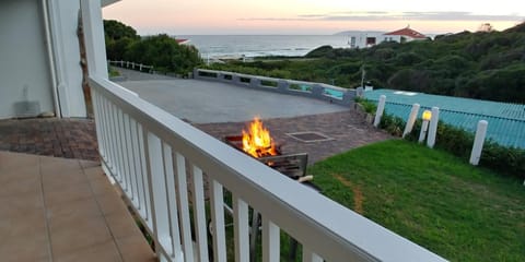 Natural landscape, Balcony/Terrace, Sea view