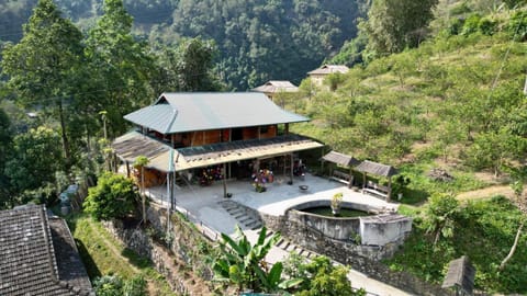 Property building, Day, Natural landscape, Mountain view