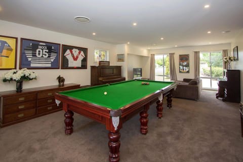 Billiard, Darts, Game Room, TV and multimedia