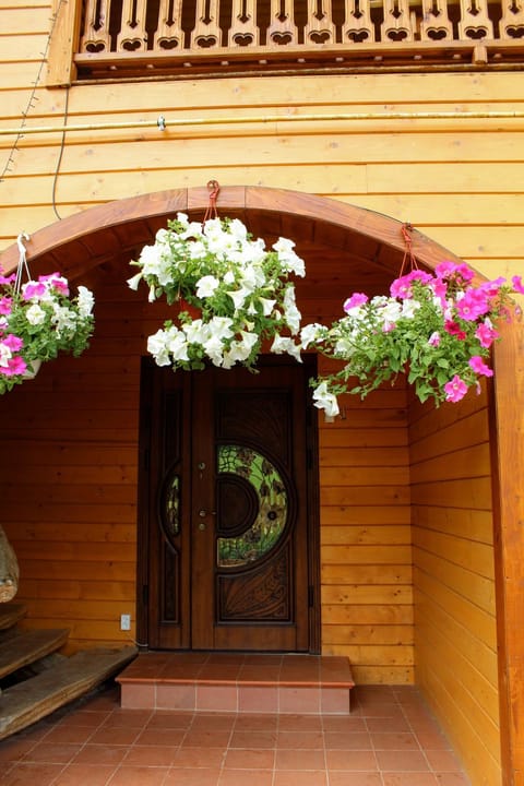 Facade/entrance, Day