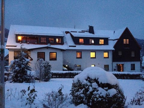 Property building, Facade/entrance, Winter